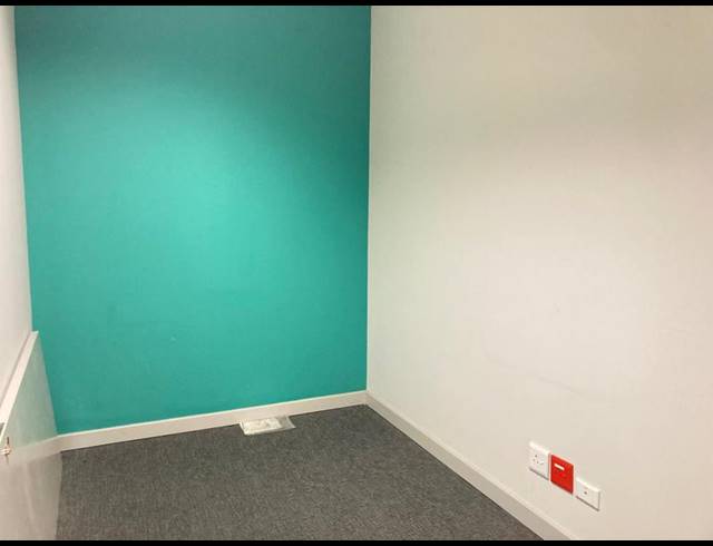 BUSINESS PROPERTY TO RENT IN BOKSBURG NORTH